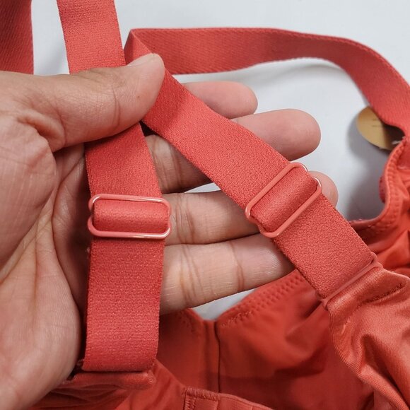 Wacoal Ultimate Comfort Wired Bra Women Size 40DDD NWT Strappy Adjustable Flaw - Picture 6 of 10